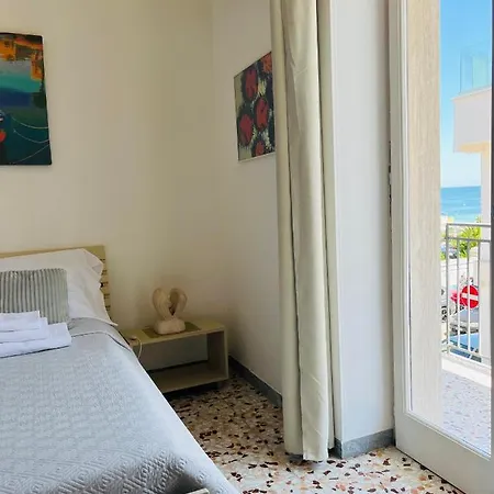 ベッド・アンド・ブレックファスト Miramare